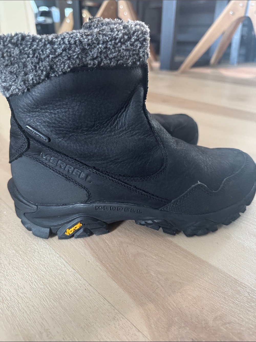 Merrell Black Women's Insulated Ankle Boots with Fleece Cuff